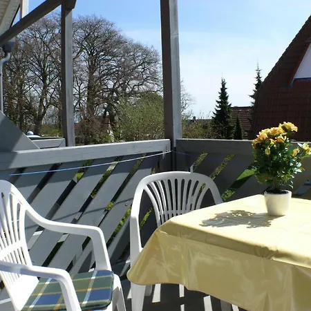 Oberdeck-am-hafen *